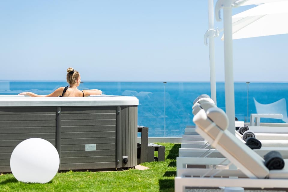 Garden, Hot Tub, Sea view