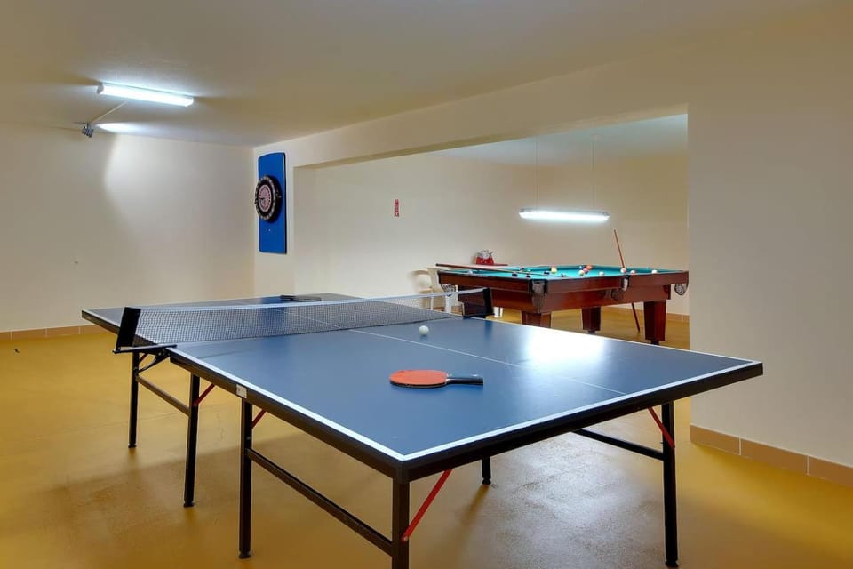 Table tennis