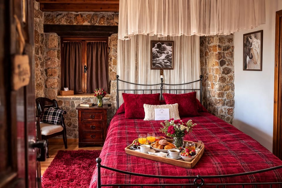 Petrino Lodge Stone Mountain Retreat Bed and Breakfast in Peloponnese Region