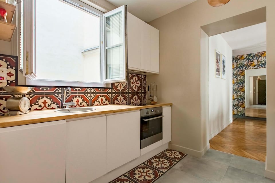Kitchen or kitchenette