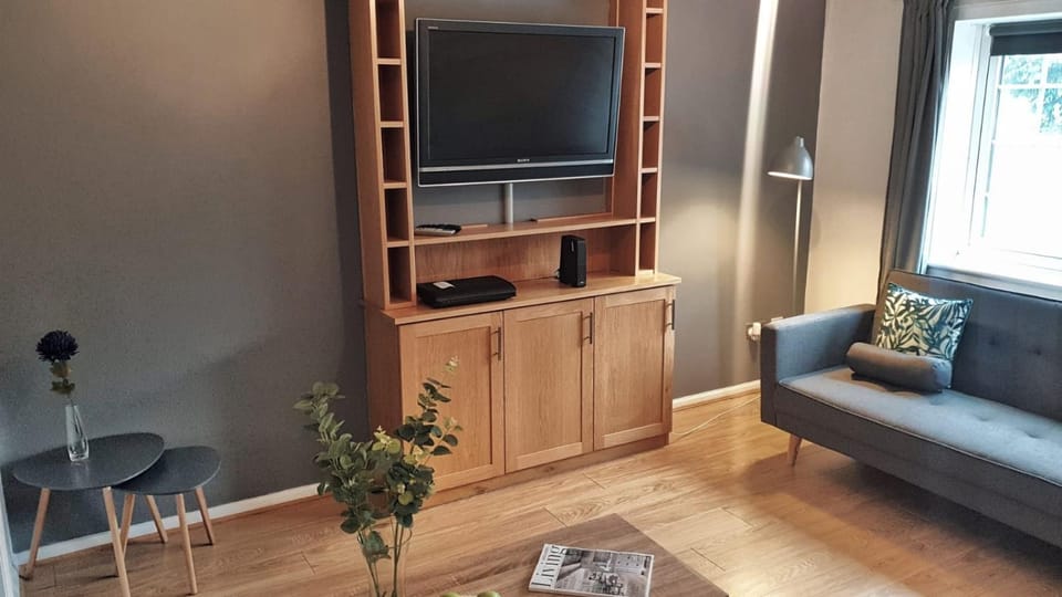TV and multimedia, Living room, Seating area