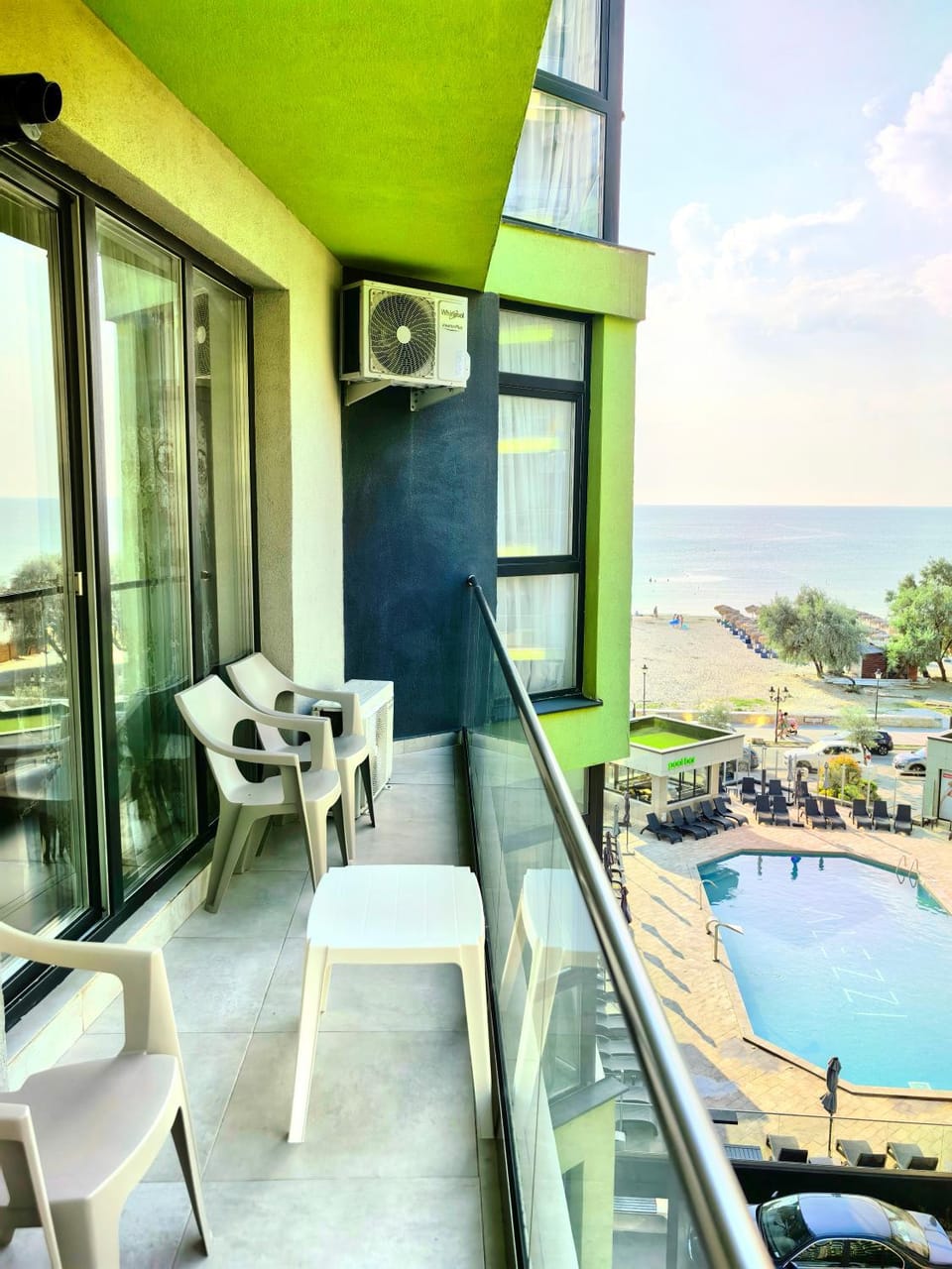 Antonia Alezzi Beach Resort Apartment in Constanța County