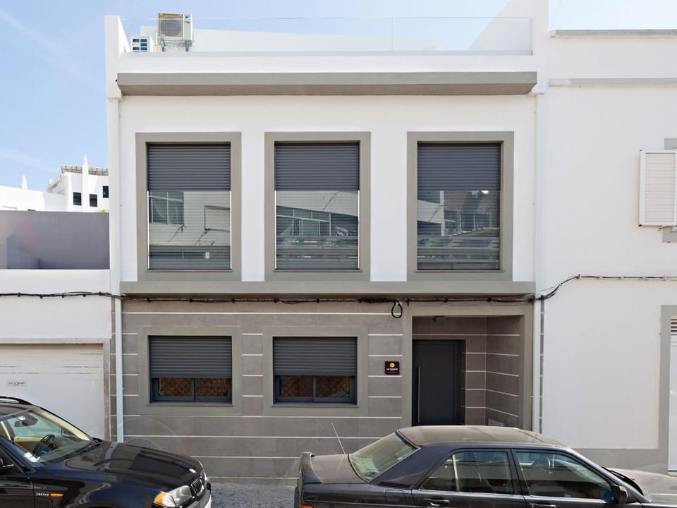 Property building, Facade/entrance