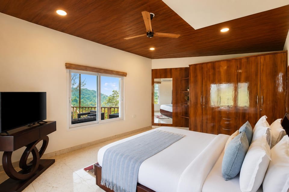 ELIVAAS Signature Karinya Villas Fern Scenic Hill View Villa With Sit Out , Shared Gazebo and Garden Villa in Uttarakhand