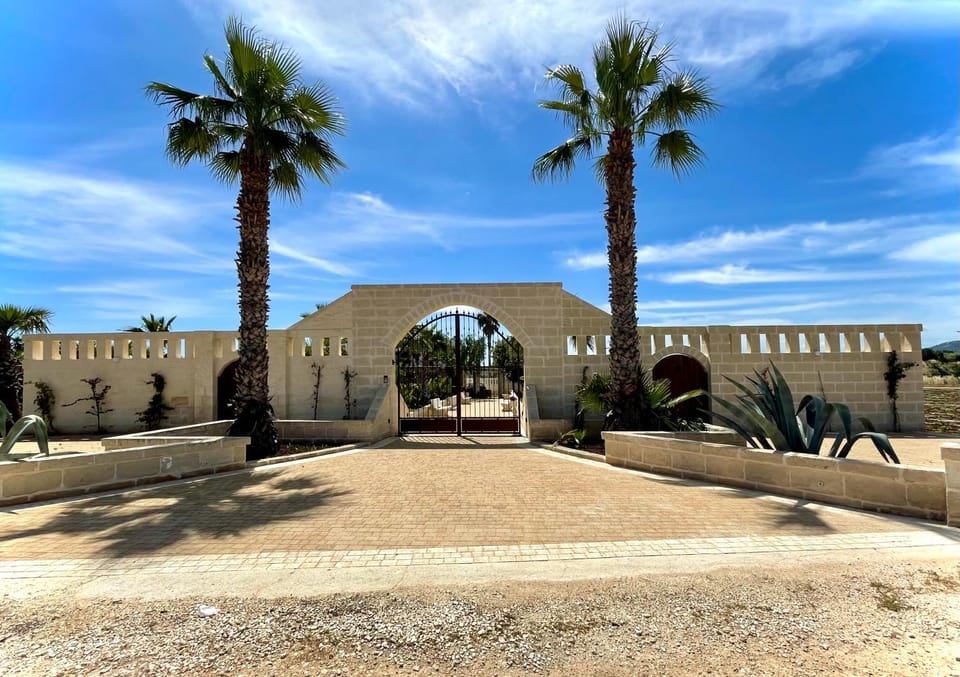 Property building, Day, Landmark view