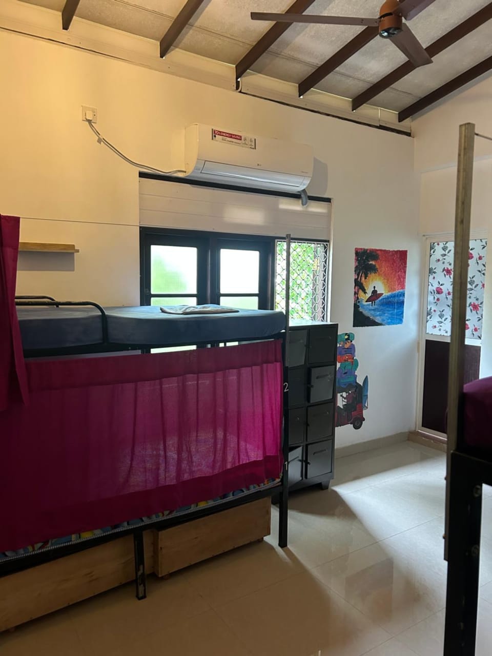Wake Up Weligama Hostel in Southern Province