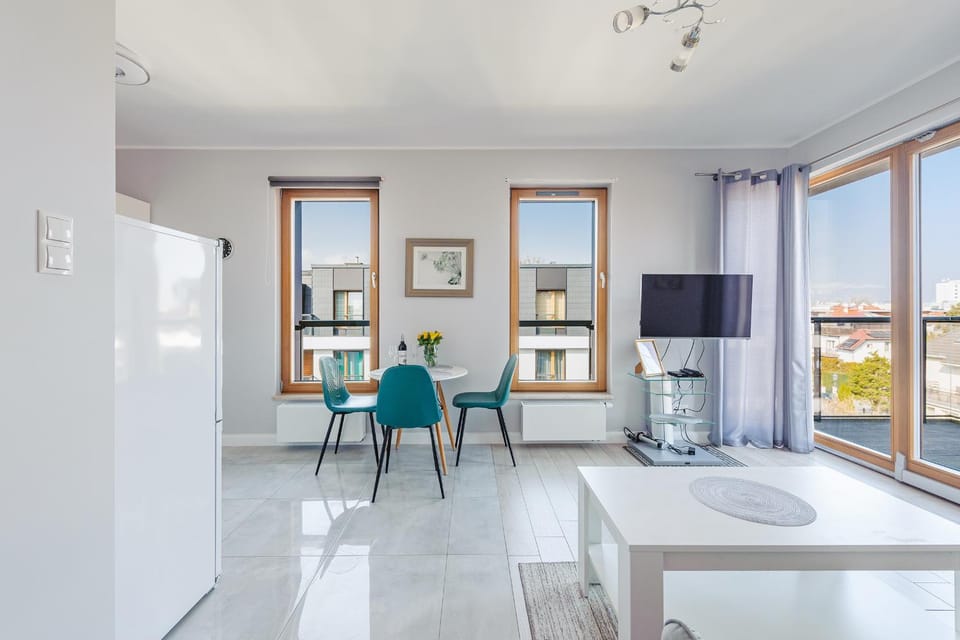 TV and multimedia, Living room, Seating area, Evening entertainment