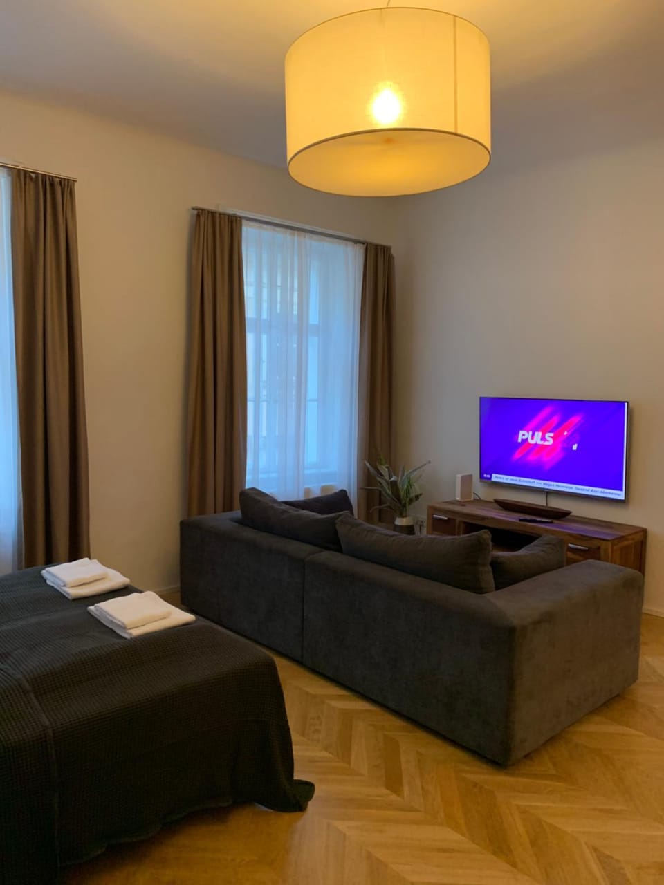 Communal lounge/ TV room