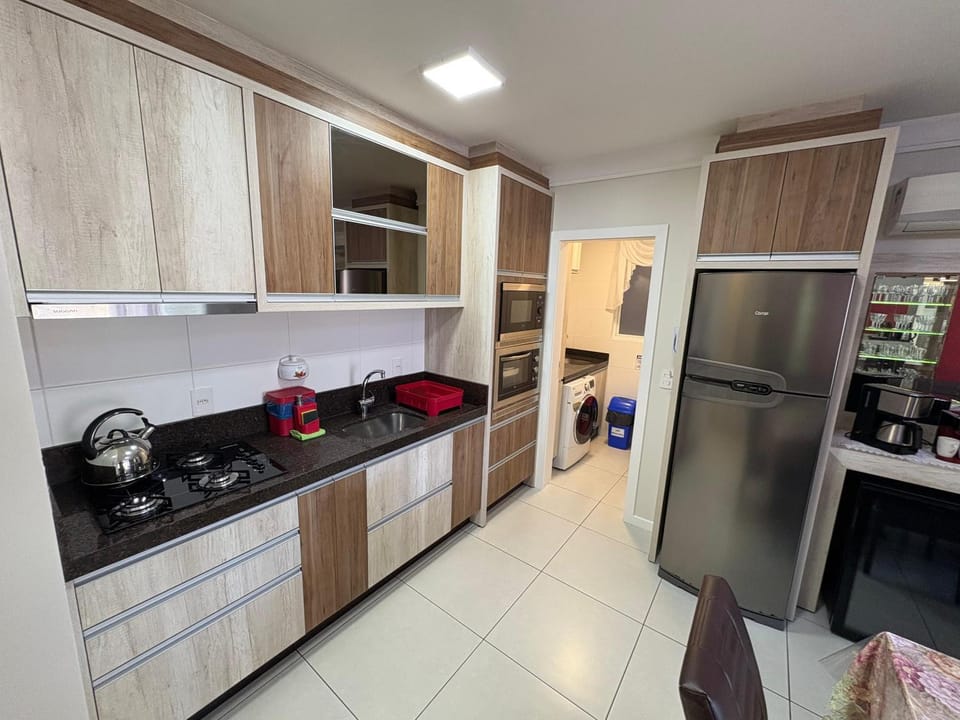 Coffee/tea facilities, Kitchen or kitchenette, heating, heating, oven, stove, toaster, laundry, air conditioner, air conditioner