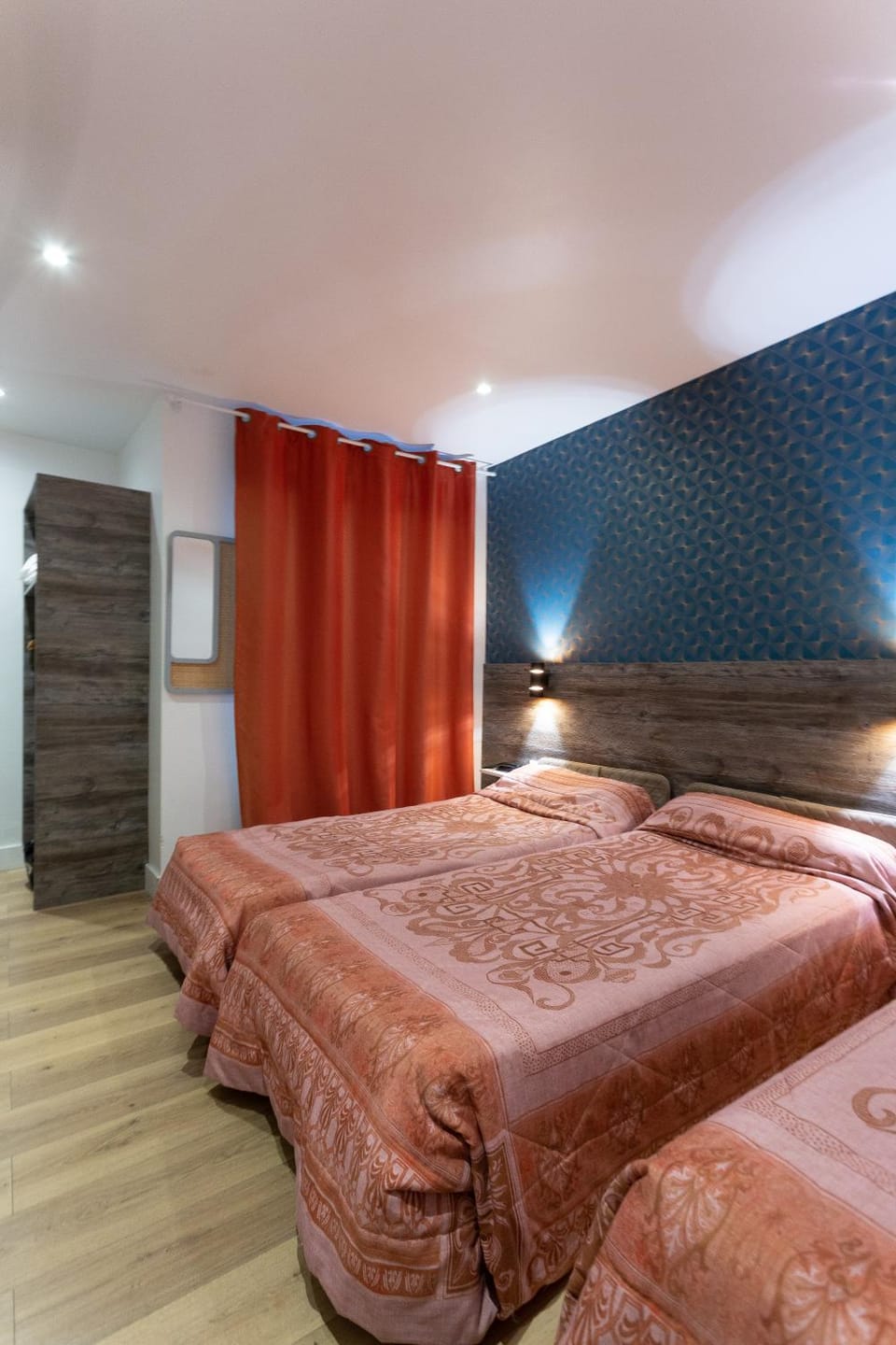 Hotel Leonard De Vinci 75011 Hotel in Paris