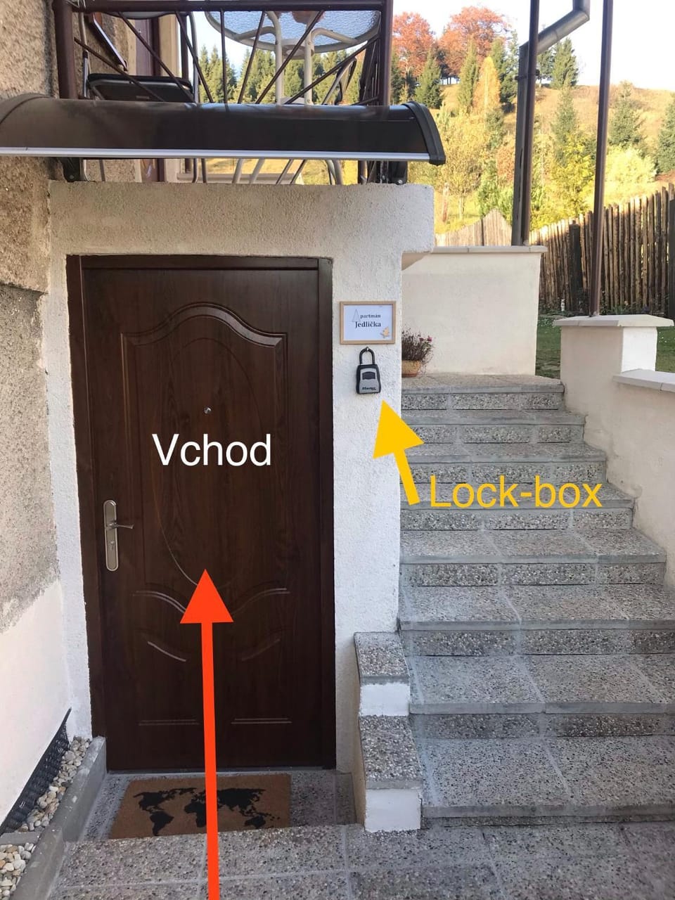 Facade/entrance