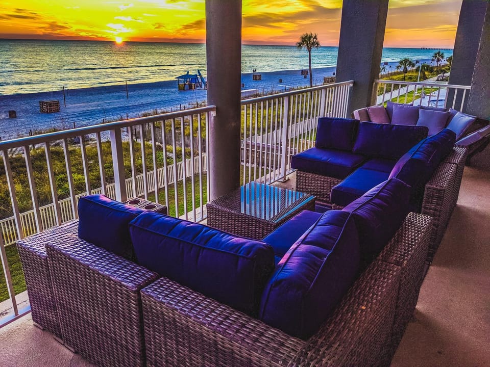 Balcony/Terrace, Beach, Sea view, Sunset