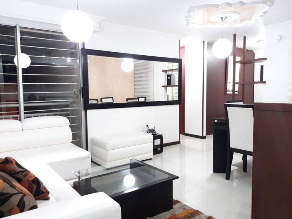 Supercondo Home Away From Home mi Casa Tu Casa House in Cali