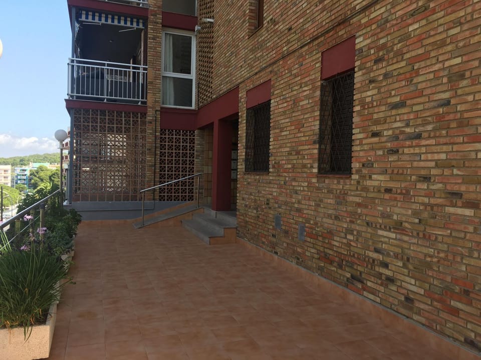 Property building, Facade/entrance