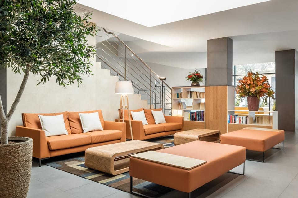 Property building, Lobby or reception