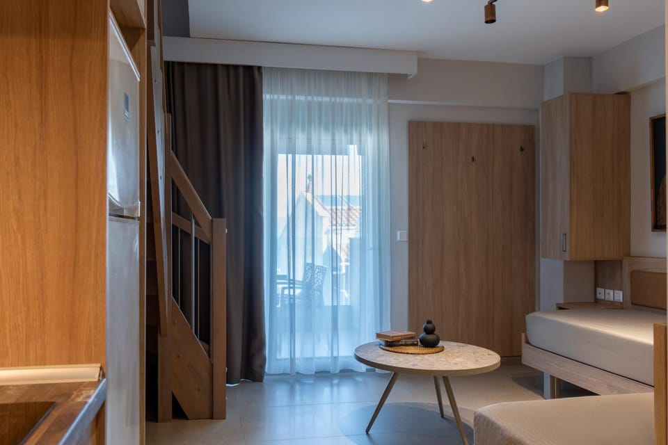 Bed, Kitchen or kitchenette, Photo of the whole room, wardrobe