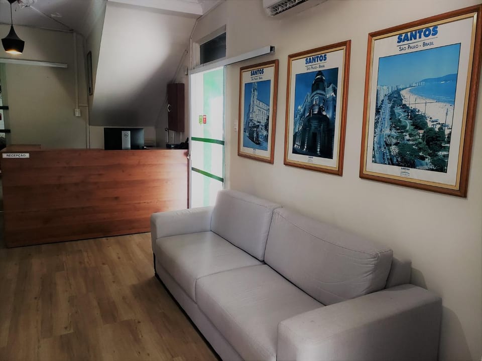Communal lounge/ TV room, Lobby or reception, Decorative detail