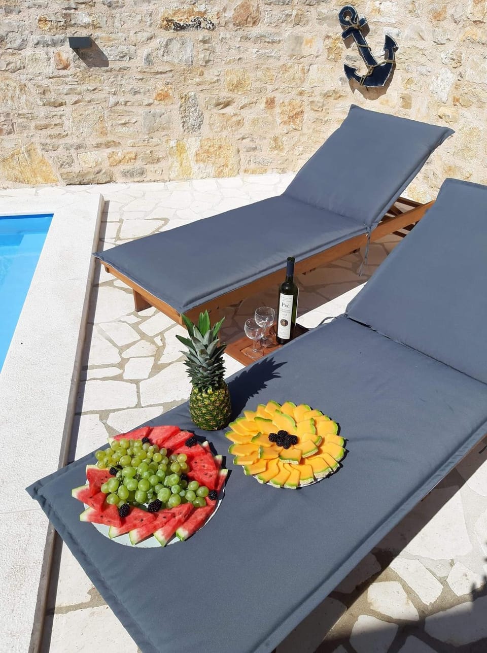 Patio, Garden, Food, Swimming pool, Open Air Bath