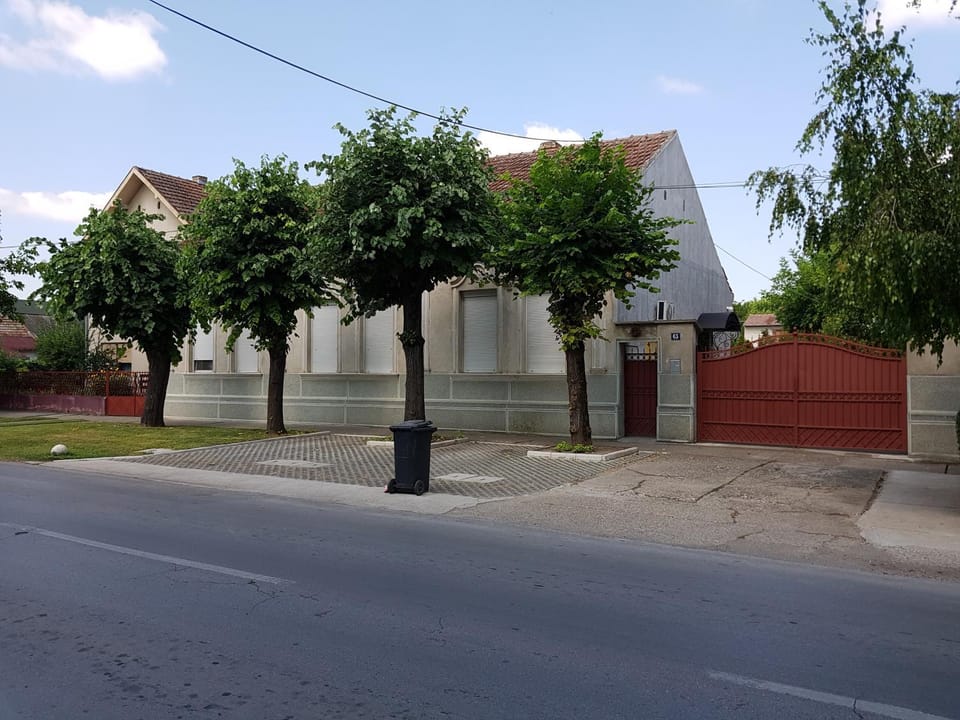 Property building, Facade/entrance