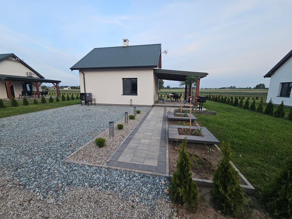 Property building, Spring, Day, Garden, Garden view