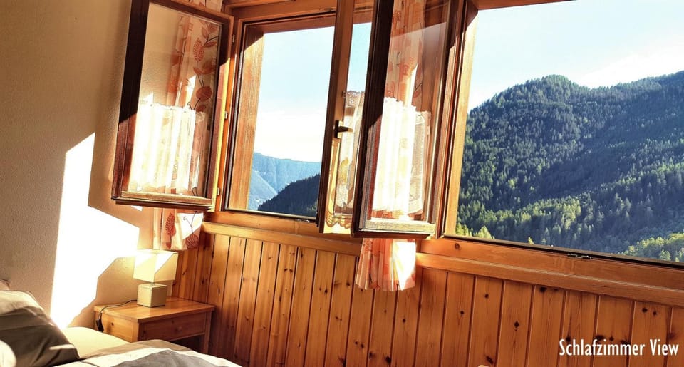 Natural landscape, Bedroom, Mountain view
