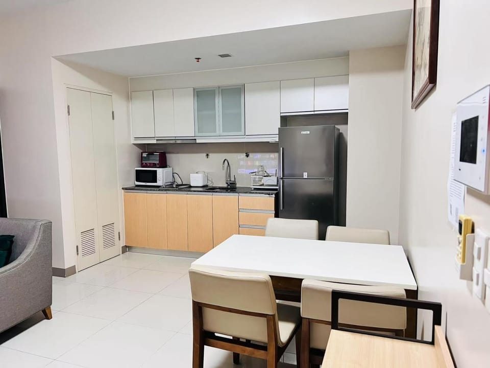 ONE UPTOWN residence SW14M 9TH AVENUE ST 公寓 Apartment in Makati
