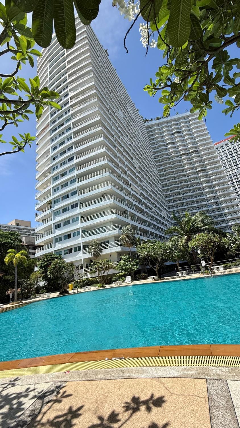 Property building, Pool view