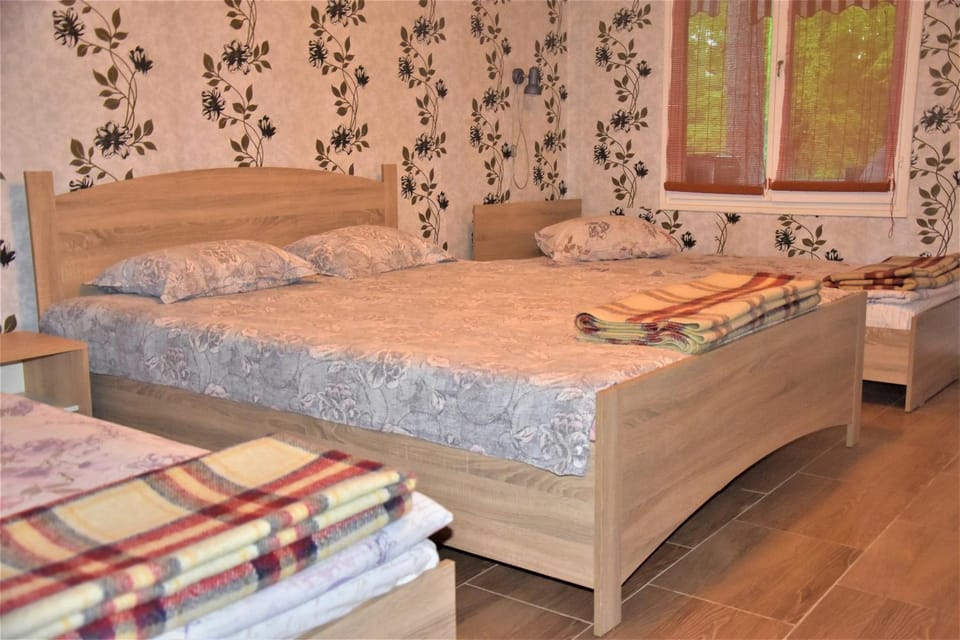 Bed, Photo of the whole room