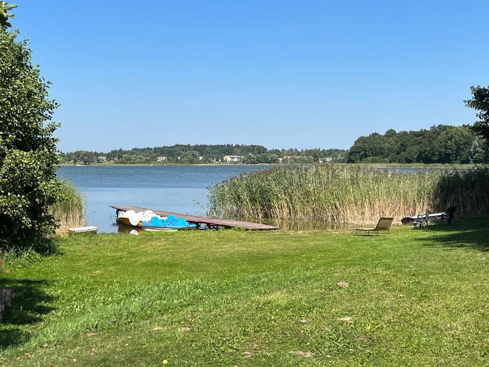Nearby landmark, Natural landscape, Lake view