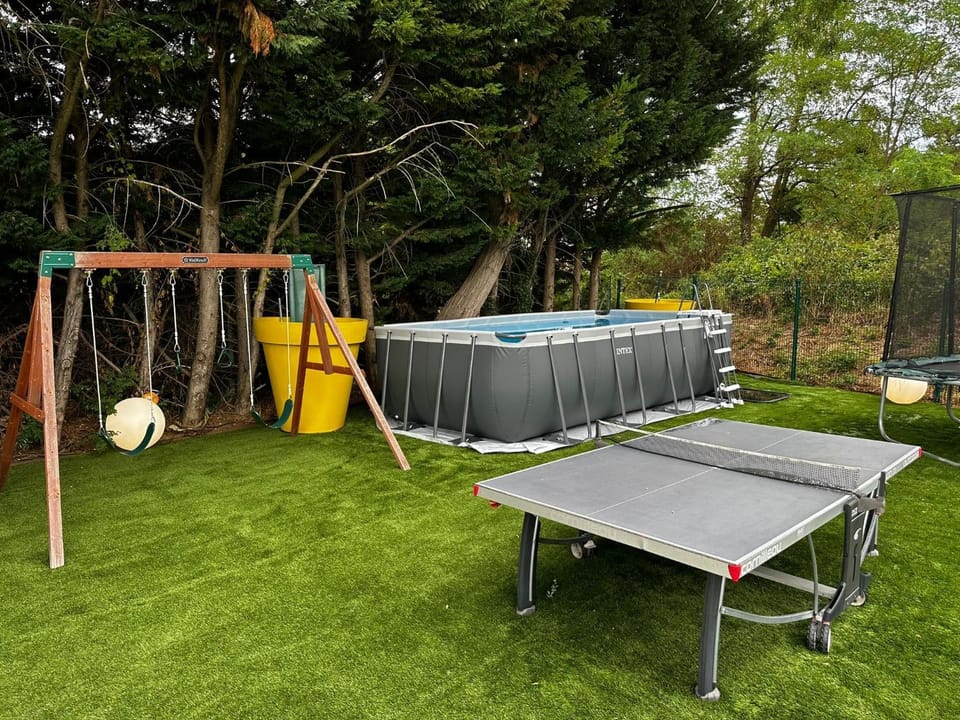 Children play ground, Table tennis