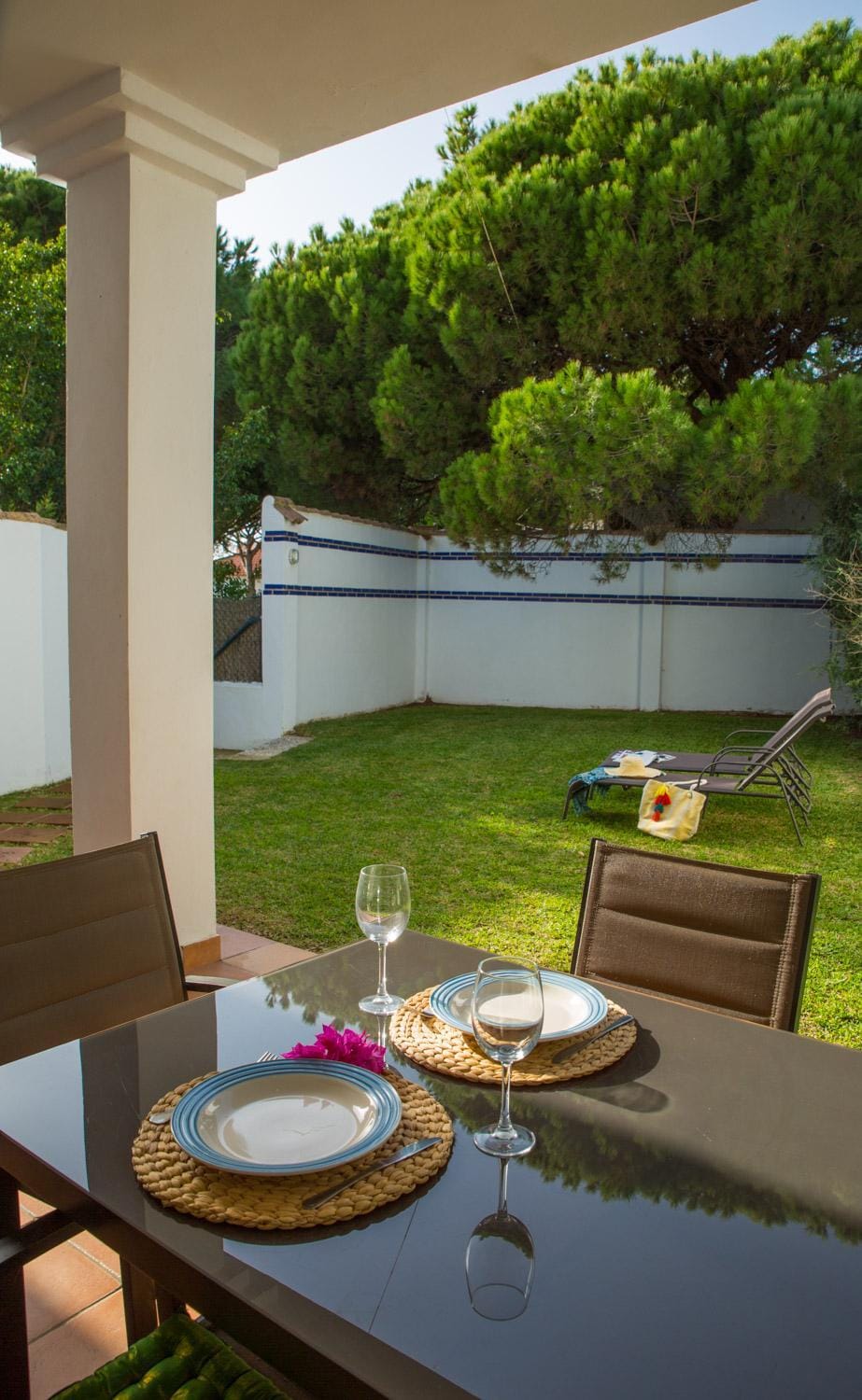 Shower, BBQ facilities, Garden, Balcony/Terrace, Dining area, Pets
