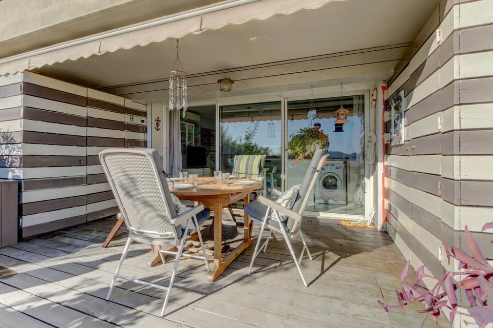 Les pieds dans l’eau Apartment in La Ciotat