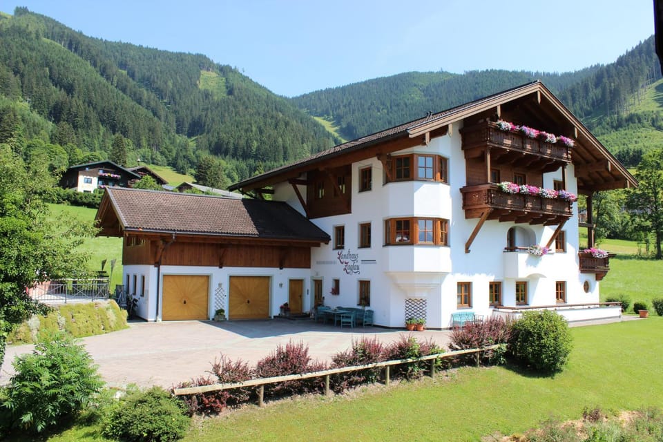 Landhaus Zaglauhof Country House in Salzburgerland