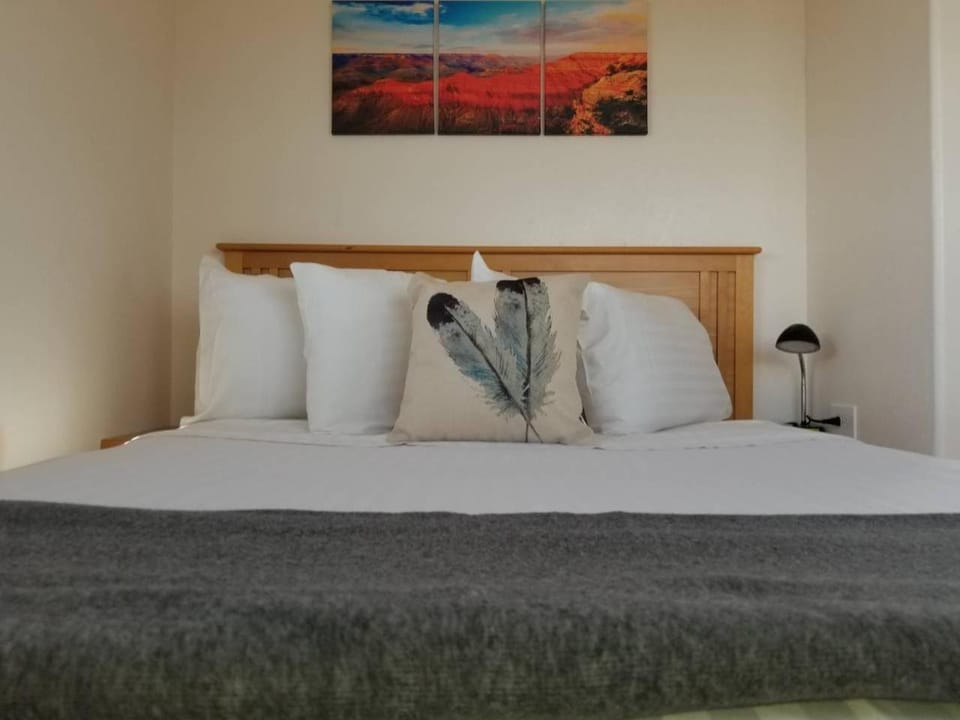 Bed, Bedroom