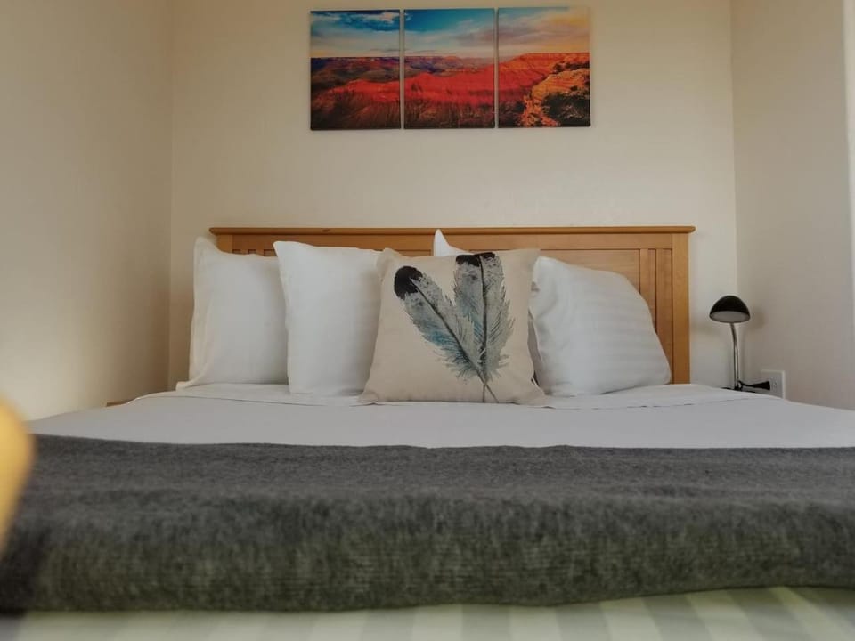 072B Affordable Retreat nr South Rim No Kitchenette - Sleeps 4 House in Grand Canyon National Park
