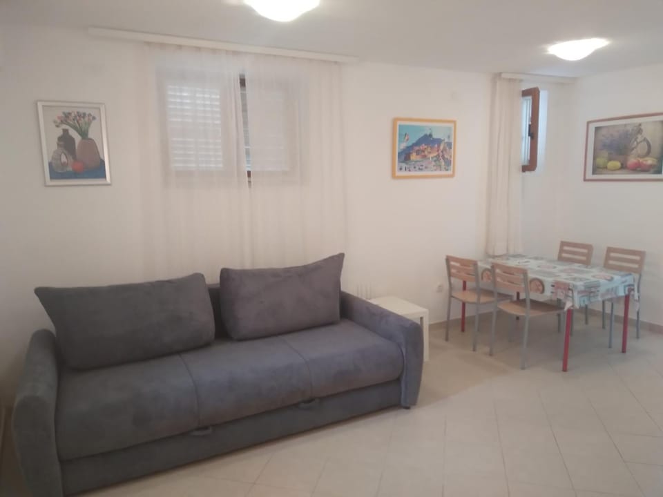 Apartment Perla - 150m from the sea Apartment in Novi Vinodolski