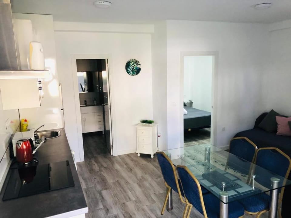 Apartamento CARIHUELA PUERTO Apartment in Torremolinos