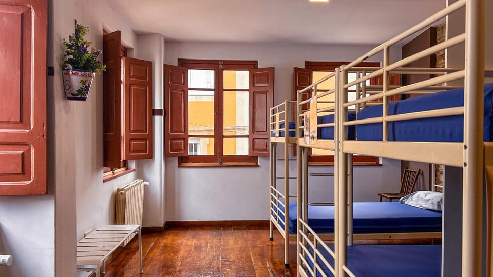 Albergue Mayor Hostel in Galicia