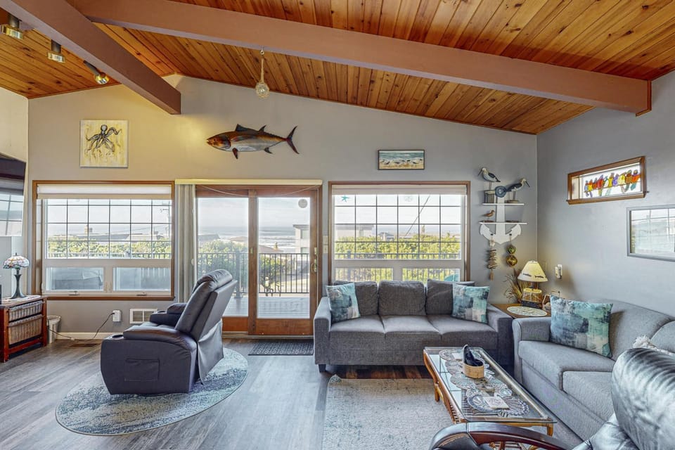 Pacific Hideaway House in Rockaway Beach