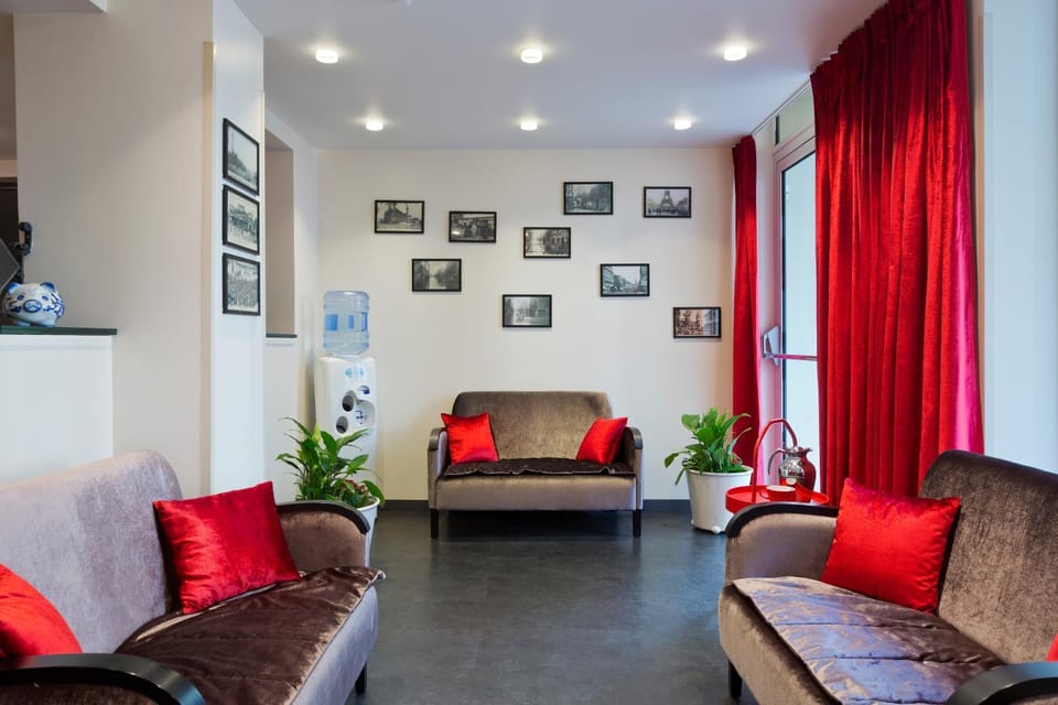 Living room, Lobby or reception