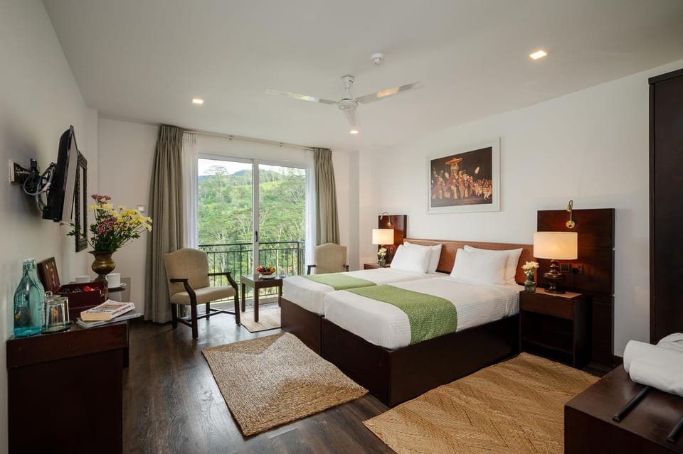 View (from property/room), Balcony/Terrace, Photo of the whole room, Bedroom, Garden view, Mountain view
