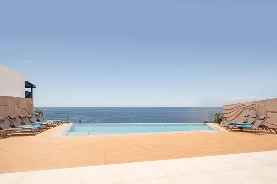 SERENITY by Buenavilla Villa in Puerto Calero