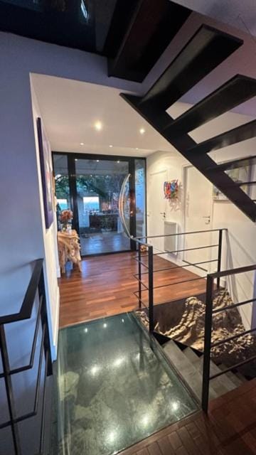 La LUNA - VILLA D'ARCHITECTE B&B VUE MER ET JACUZZI Bed and Breakfast in Marseille