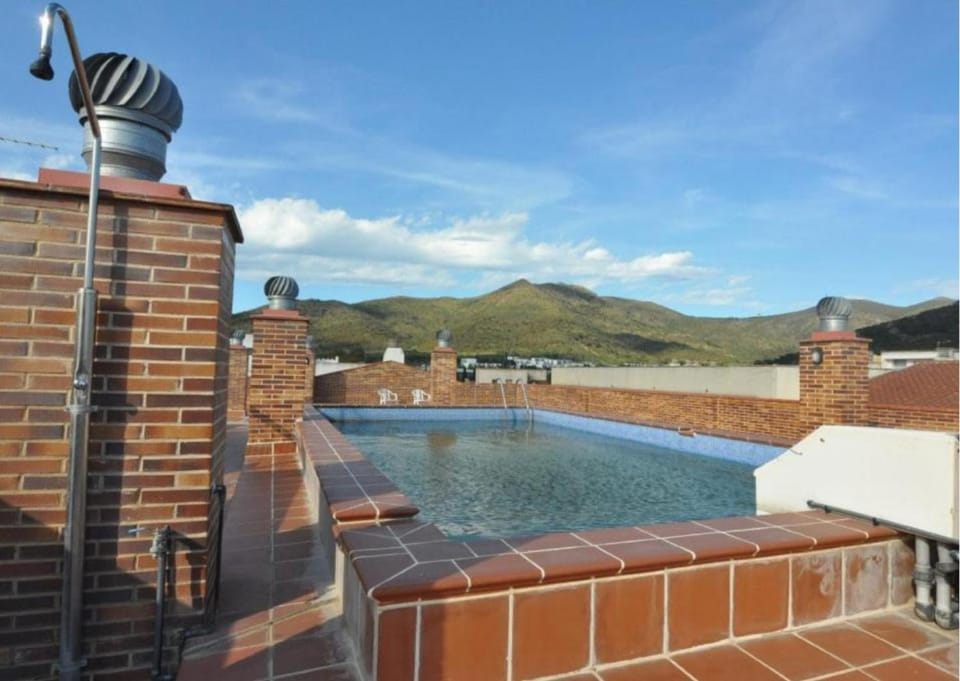 Mountain view, Swimming pool