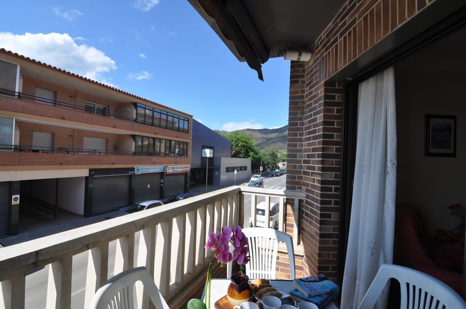 Balcony/Terrace, Mountain view