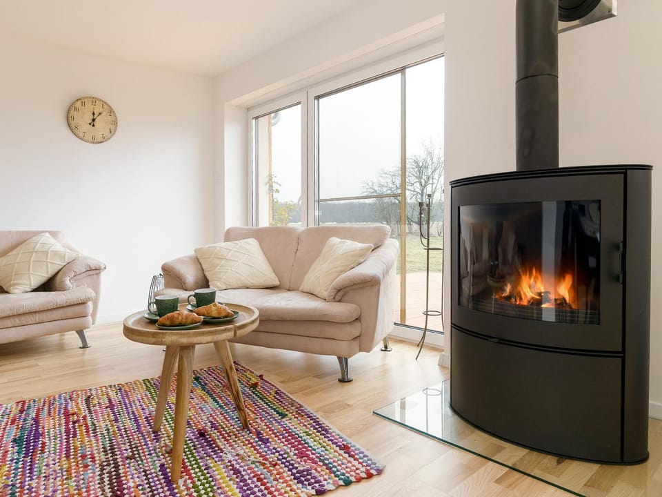 View (from property/room), Living room, Other, Photo of the whole room, Decorative detail, Seating area, On site, Garden view, Area and facilities