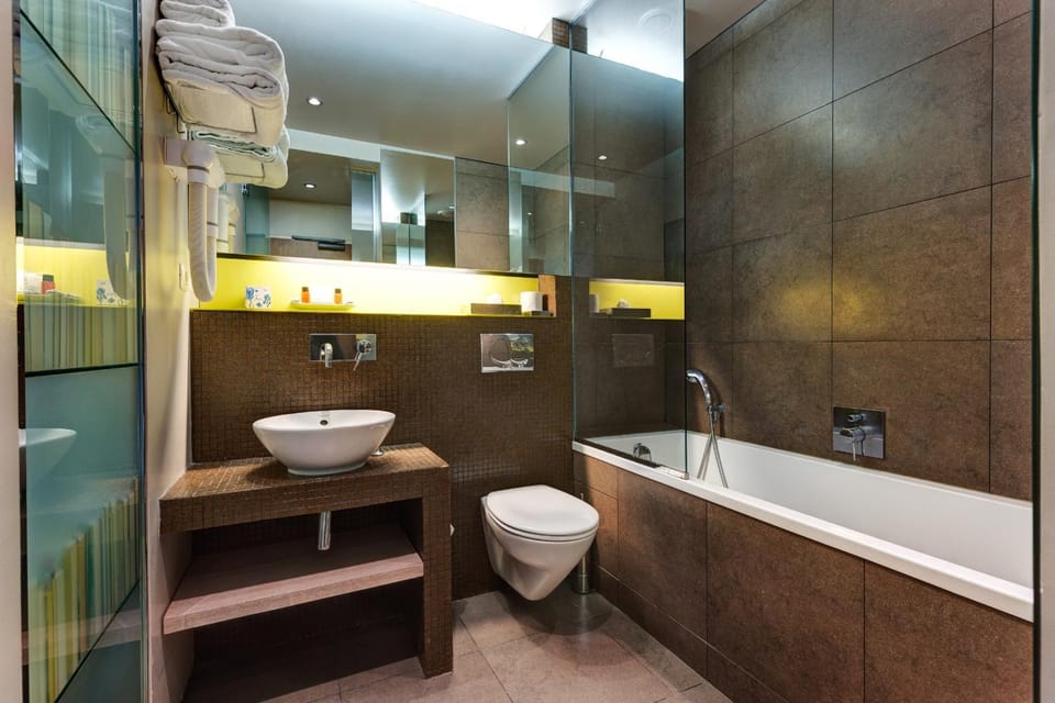 Bathroom, Area and facilities