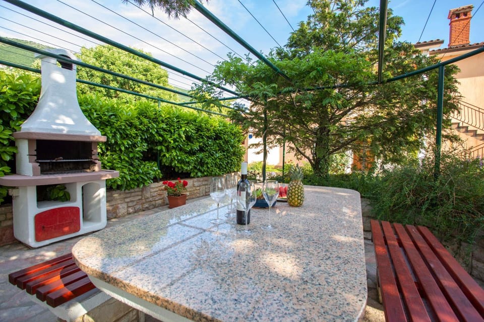 Apartmani Marica Bed and Breakfast in Istria County