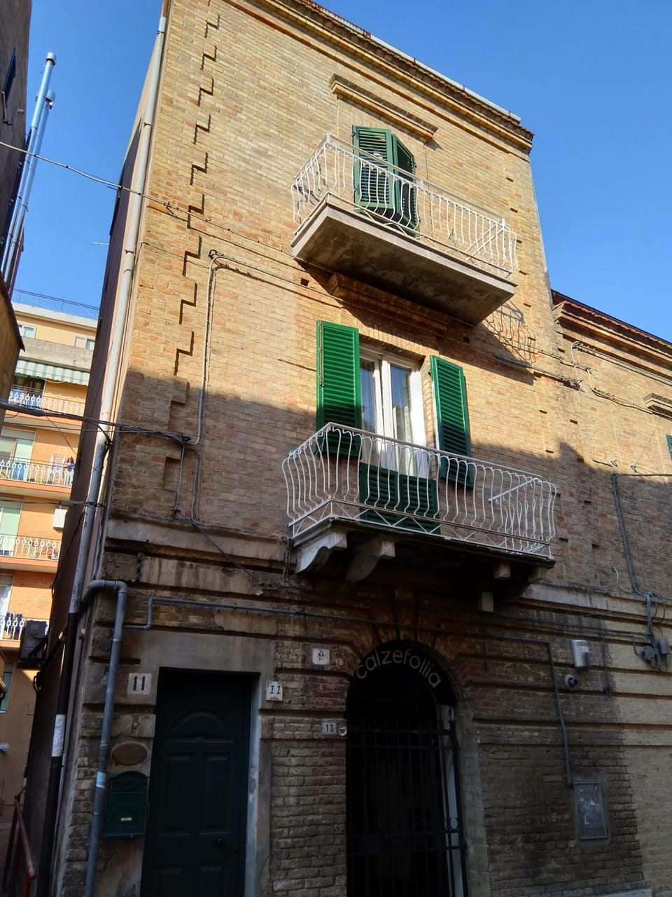 Facade/entrance