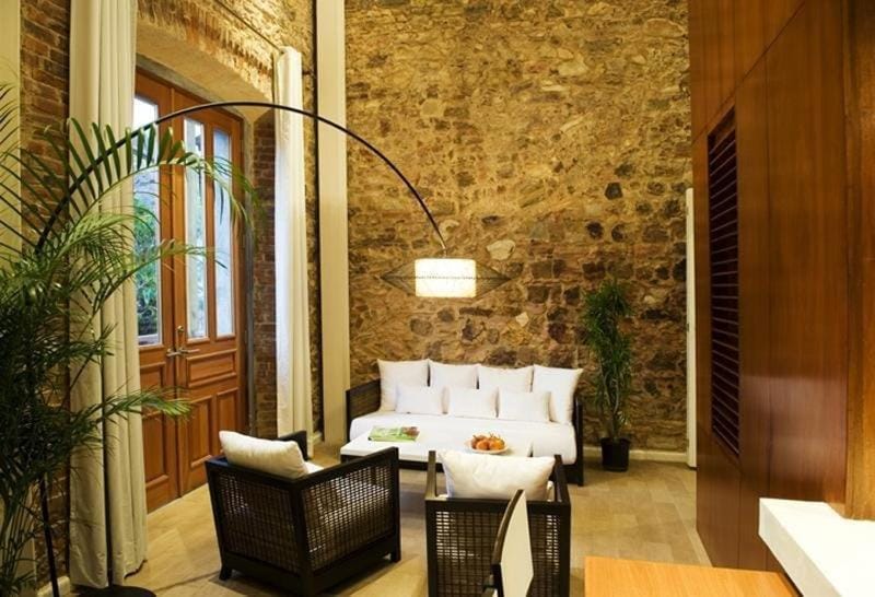 Amazing SUITE in Casco Antiguo Apartment in Panama City, Panama